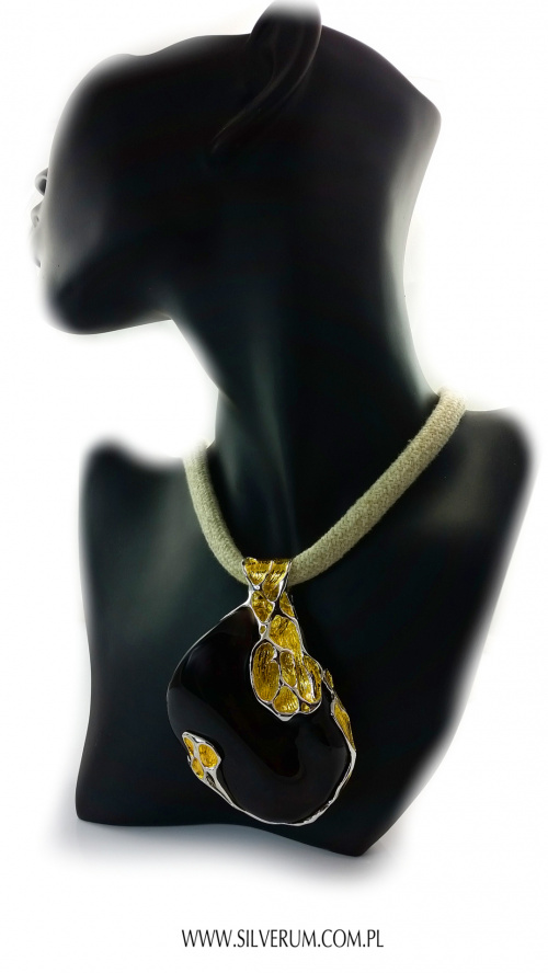 silverum.com.pl - naszyjnik z bursztynem #duży #wisior #bursztyn #biżuteria #artystyczna #sklep #internetowy
