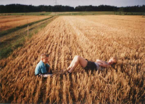 bi Mierzączka 1999 - Sjesta Joli i Dawida na rżysku
