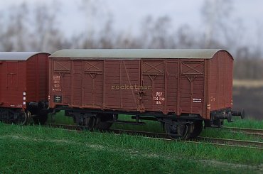 Spatynowany model wagonu francuskiej budowy. Autentyczny numer wagonu kursującego w powojennej Polsce. Skala 1:87 #PKP #Kdn #patyna #rocketman