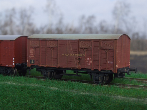 Spatynowany model wagonu francuskiej budowy. Autentyczny numer wagonu kursującego w powojennej Polsce. Skala 1:87 #PKP #Kdn #patyna #rocketman