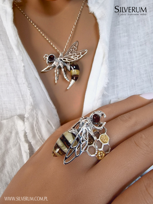 wspaniały komplet biżuterii miodowej- silverum.com.pl #komplet #pszczoły #srebro #bursztyn