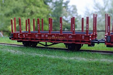 Platforma PKP serii Pdk31 z dorobionymi drewnianemi kłonicami w skali 1:87. #PKP #platforma