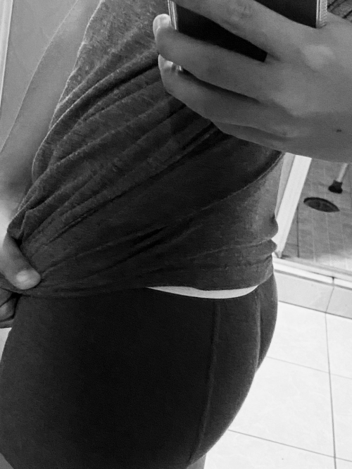 Ja, 13 lat, Erotyk w czerni i bieli.